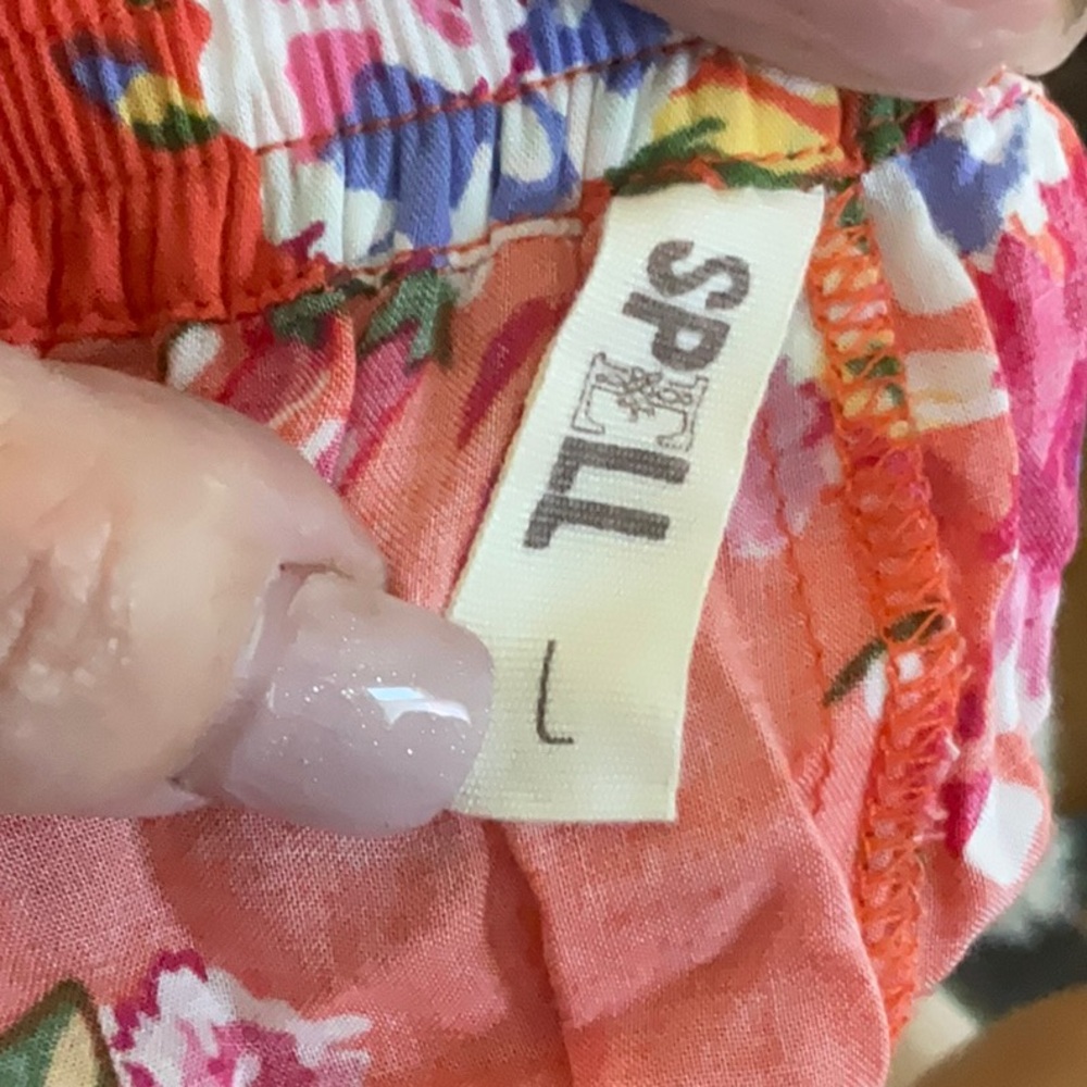 Spell Revolver Floral print shorts L - Picture 6 of 9